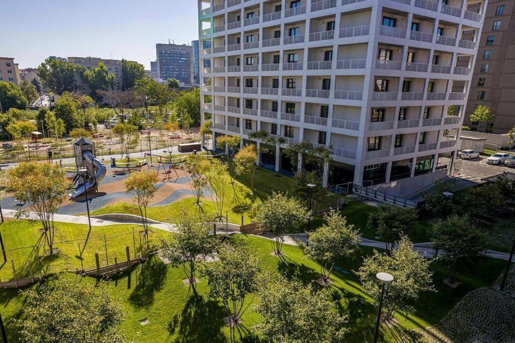 Urban Apartment With Possibility Of Parking براتسيلافا المظهر الخارجي الصورة